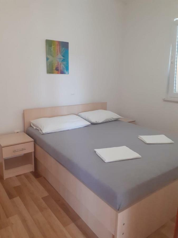Apartmani Ruza Новаля Екстер'єр фото
